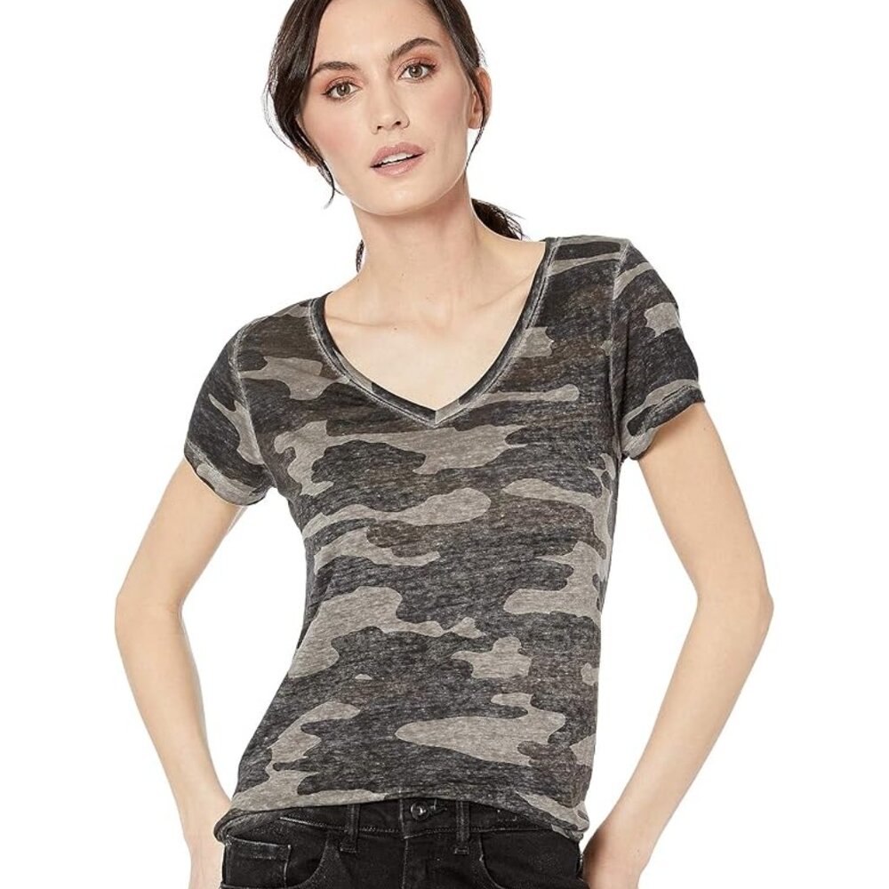 Lucky Brand Women's Black and Gray Camouflage Tee